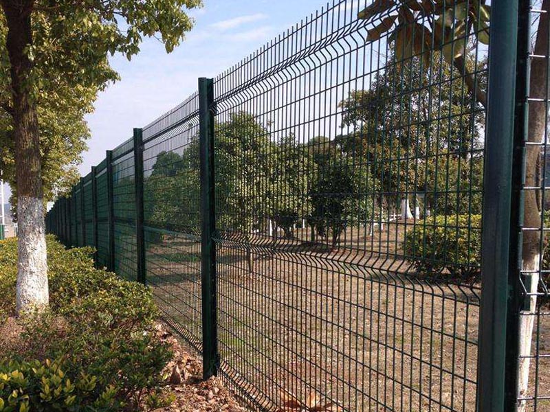 護(hù)欄網(wǎng)在城市中發(fā)揮著什么作用?